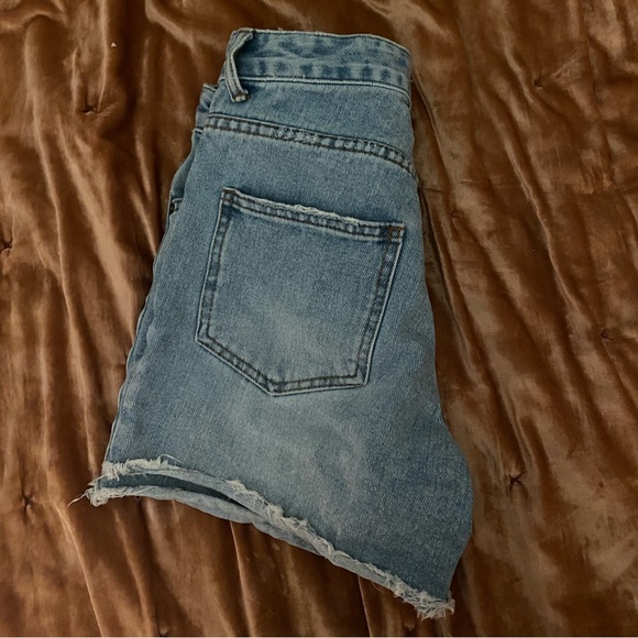 BILLABONG SHORTS - Picture 6 of 6